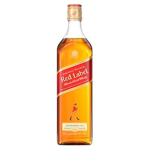 Kit Whisky JOHNNIE WALKER Song of Fire Garrafa 750ml 1un & Energético RED  BULL Frutas Tropicais 250ml 6un