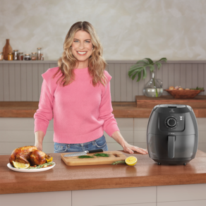 Fritadeira Elétrica Sem Óleo Air Fryer Electrolux Family Efficient EAF50 5L – Grafite + Cafeteira Elétrica Efficiente ECM10 15 Xícaras - Preta