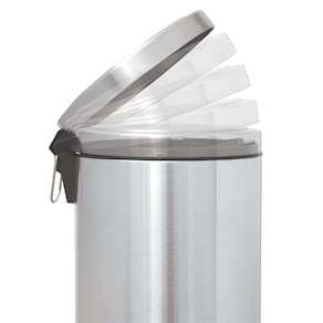 Lixeira Tramontina com Pedal Brasil Plus 94538/505 em Aço Inox – 5 L