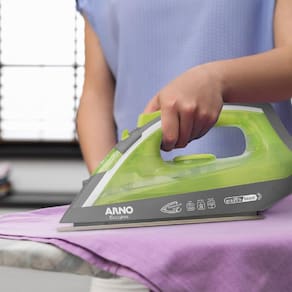 Ferro de Passar a Vapor Arno Ecogliss FEC1 com Spray e Base Cerâmica - Verde