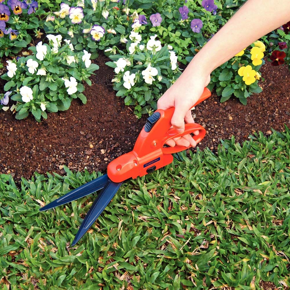 Tesoura Para Grama Tramontina com Cabo de Nylon Termoplástico e Trava - Laranja - TESOURA P GRAMA LJ TRAMONTINA - 1