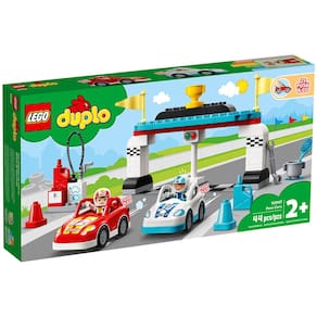 LEGO 10924 Conjunto de jogos do dia da corrida de Cars Lightning McQue