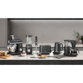 Batedeira Planetária Electrolux Expert KMP70 com 6 Velocidades – Preto Titânio