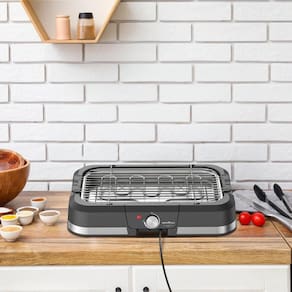 Churrasqueira Elétrica Britânia BCQ40 com Seletor de Temperatura e Revestimento Antiaderente – Preta e Inox