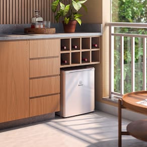 Frigobar Electrolux EM50 47L Efficient com Controle de Temperatura - Branco