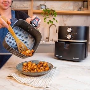 Fritadeira Elétrica Sem Óleo Air Fryer WAP Grand Family 5,2 litros – Preto