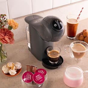 Máquina de Café Arno Nescafé Dolce Gusto Genio Basic DGS5 Multi bebidas, Digital e Automática - Grafite