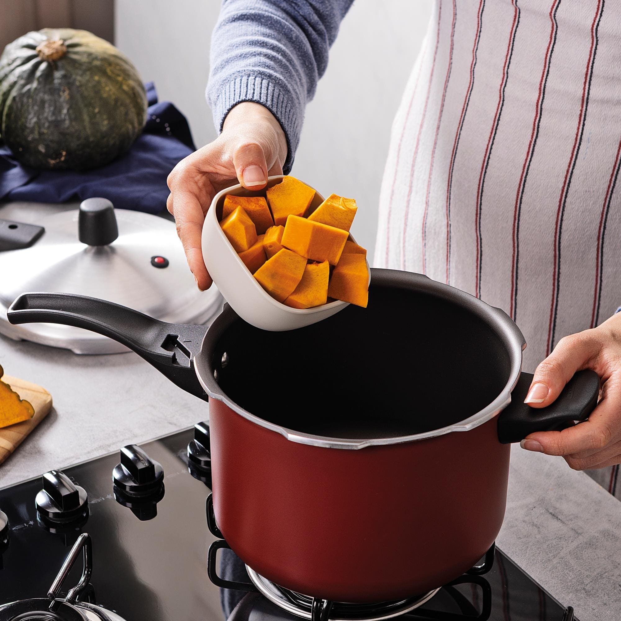 Panela de Pressão Tramontina 4,5 Litros Vancouver Effect Revestimento Antiaderente Starflon Vermelha - 2