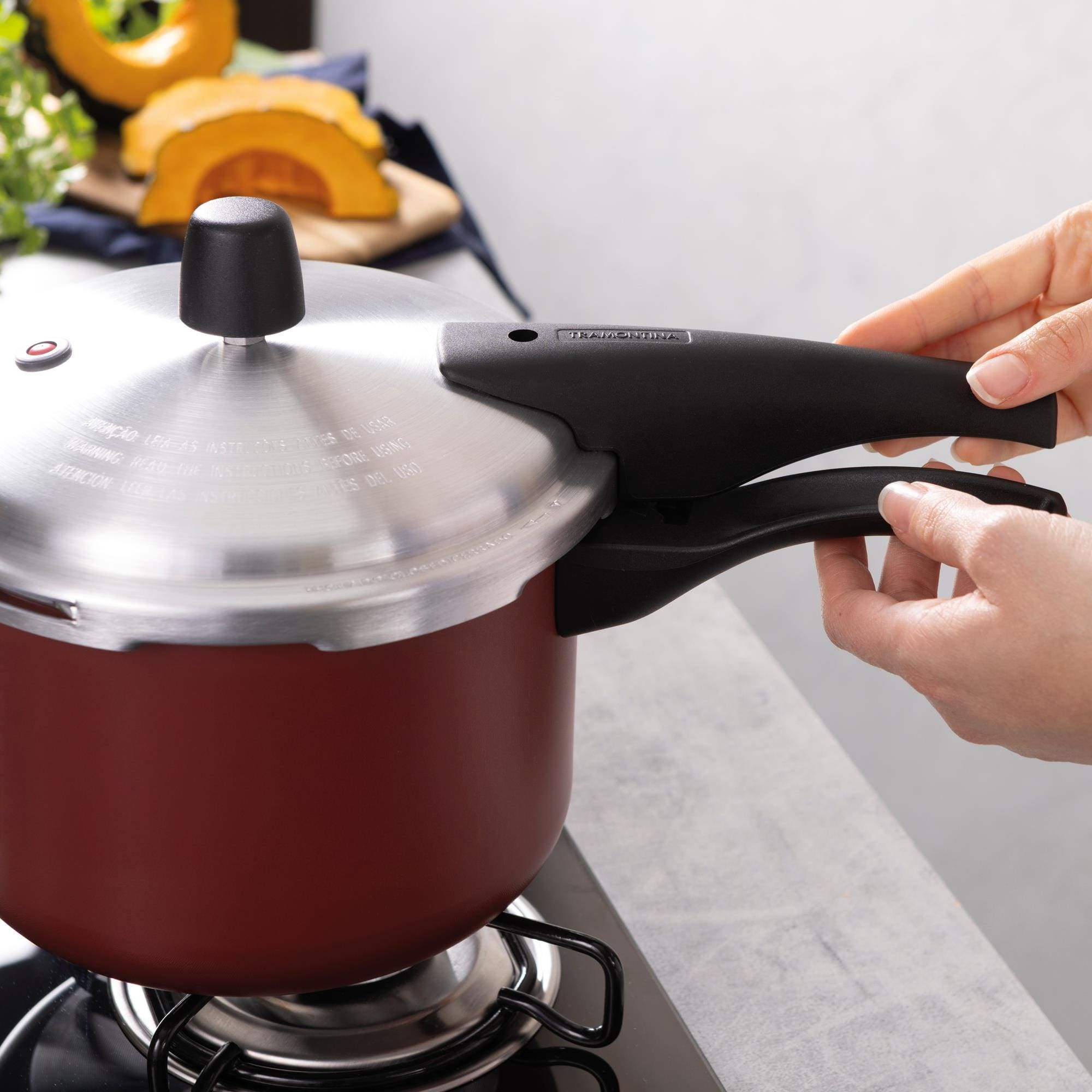 Panela de Pressão Tramontina 4,5 Litros Vancouver Effect Revestimento Antiaderente Starflon Vermelha - 3