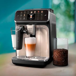 Cafeteira Espresso Philips Walita LatteGo Série 5500 EP5547 Superautomática 1400W – Preta/Cromada