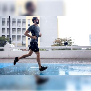 Fone de Ouvido JBL Endurance Run 3 Com Fio USB-C IP65 Microfone FlipHook Branco - 1