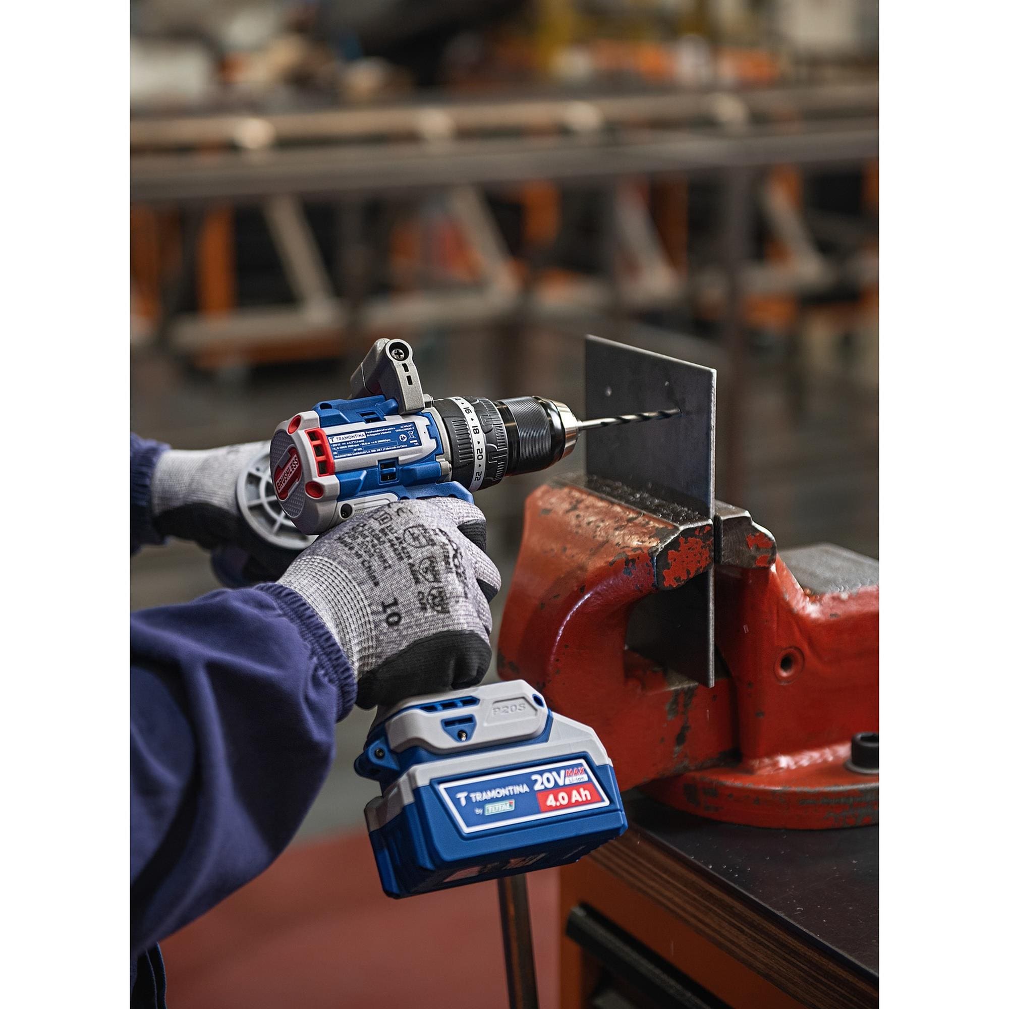 Parafusadeira/Furadeira de Impacto Tramontina by TOTAL 20V 96 N.m Brushless 2 Baterias 4,0 Ah - 1