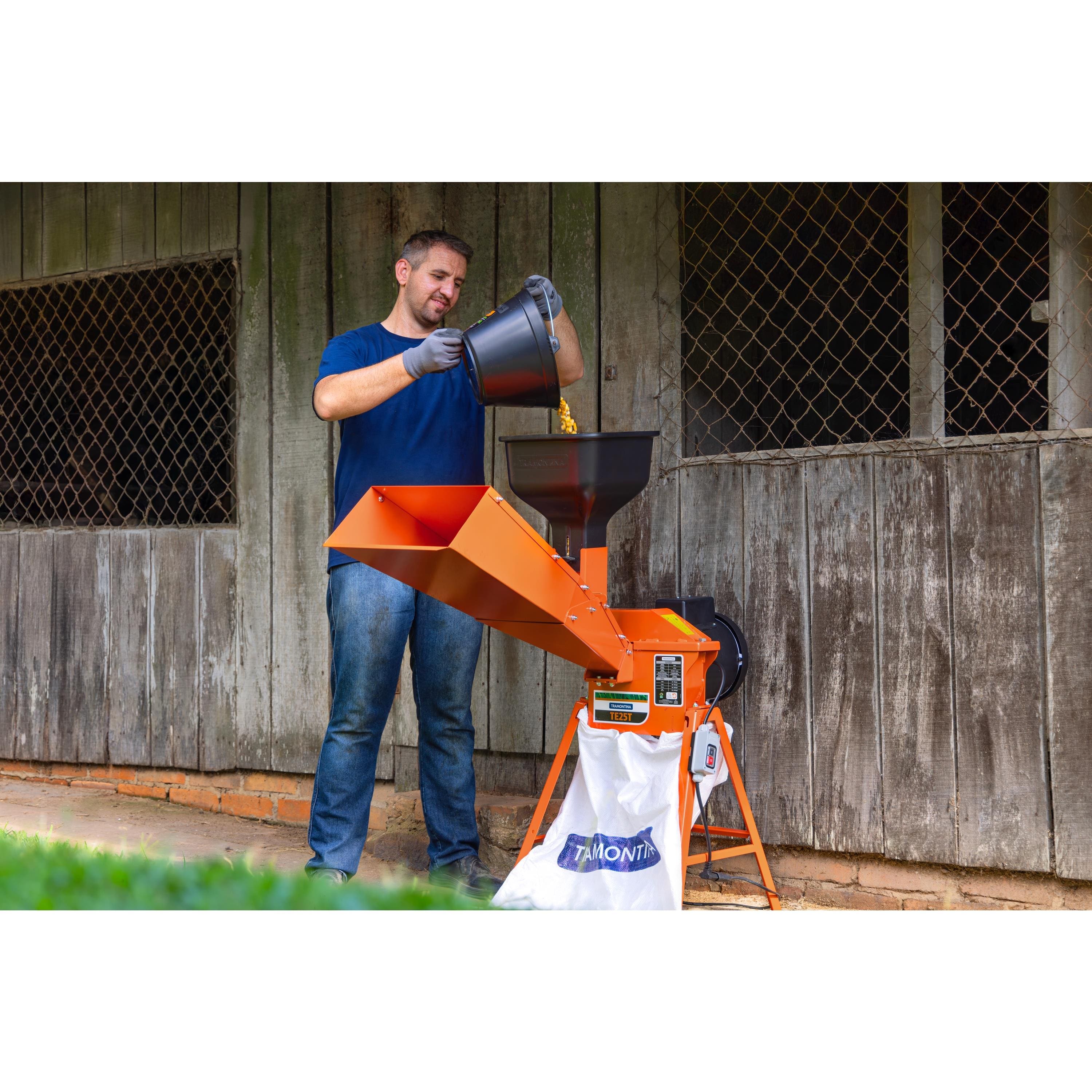 Triturador Elétrico Tramontina TE25T Motor 2 hp Suporte Triangular e Saída Lateral Bivolt - 1