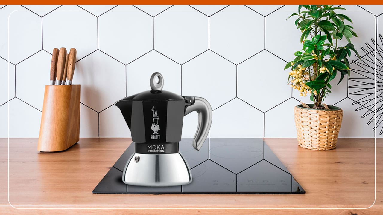 Cafeteira Italiana Bialetti Moka Induction
