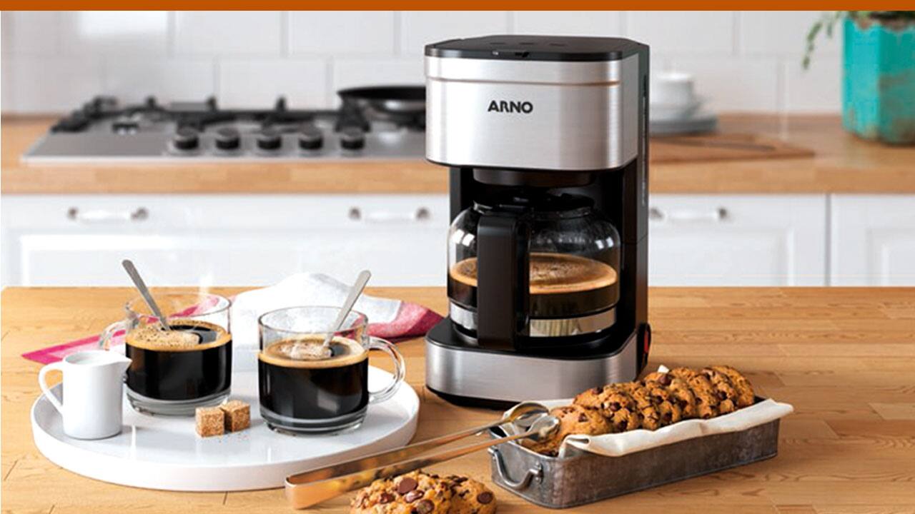 Cafeteira Elétrica Arno Preferita CFPF Preta Inox