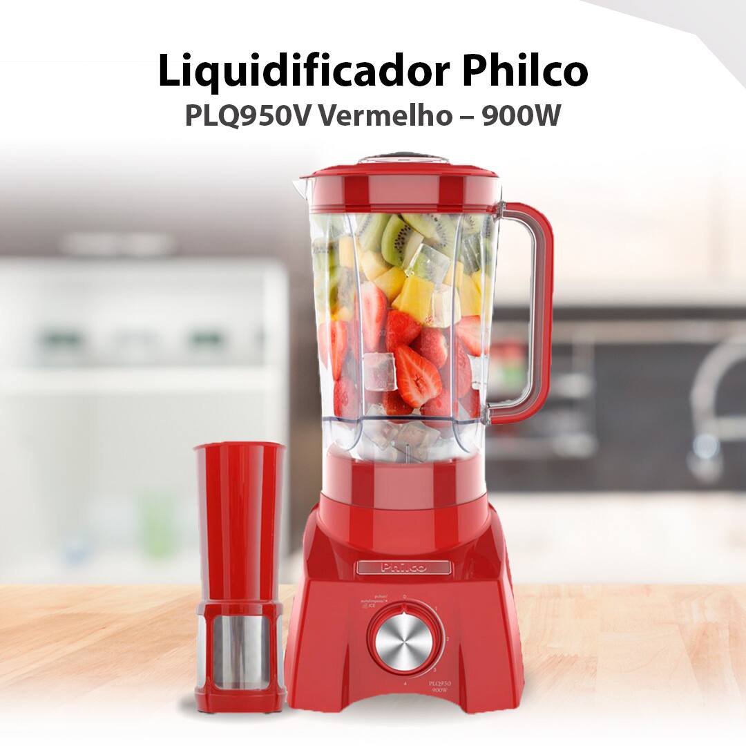 imagem frontal frente Liquidificador Philco PLQ950V vermelho parte interna frutas picadas morango kiwi manga pedaços cubos gelo tampa fechada botão cinza prata peça solta acessório lado