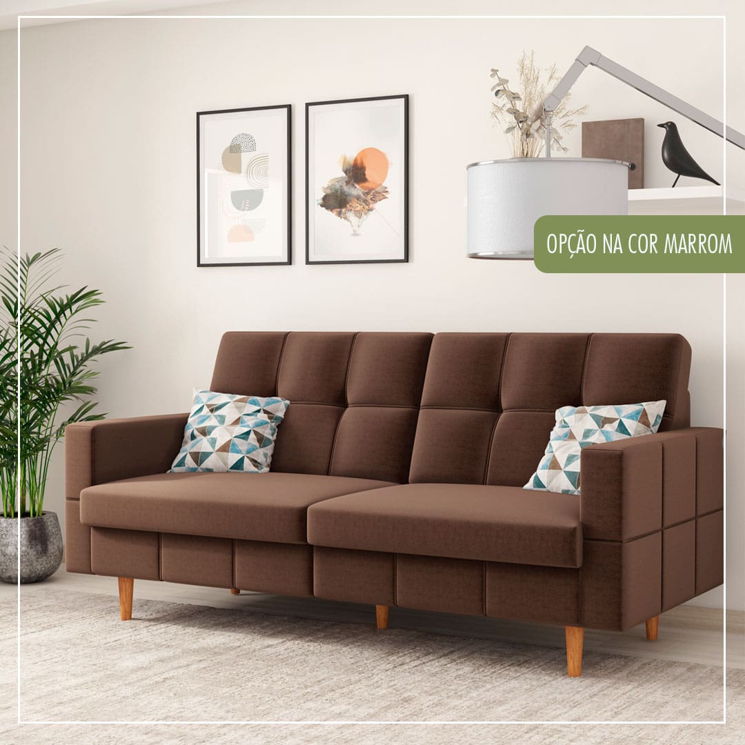 Opção na cor marrom sofá Móveis Estrela Mojave duas almofadas quadriculadas estampa quadriculada pés madeira objeto decoração decorativo pássaro preto luminária suspensa parede branca quadros vaso planta verde piso tapete bege cinza 