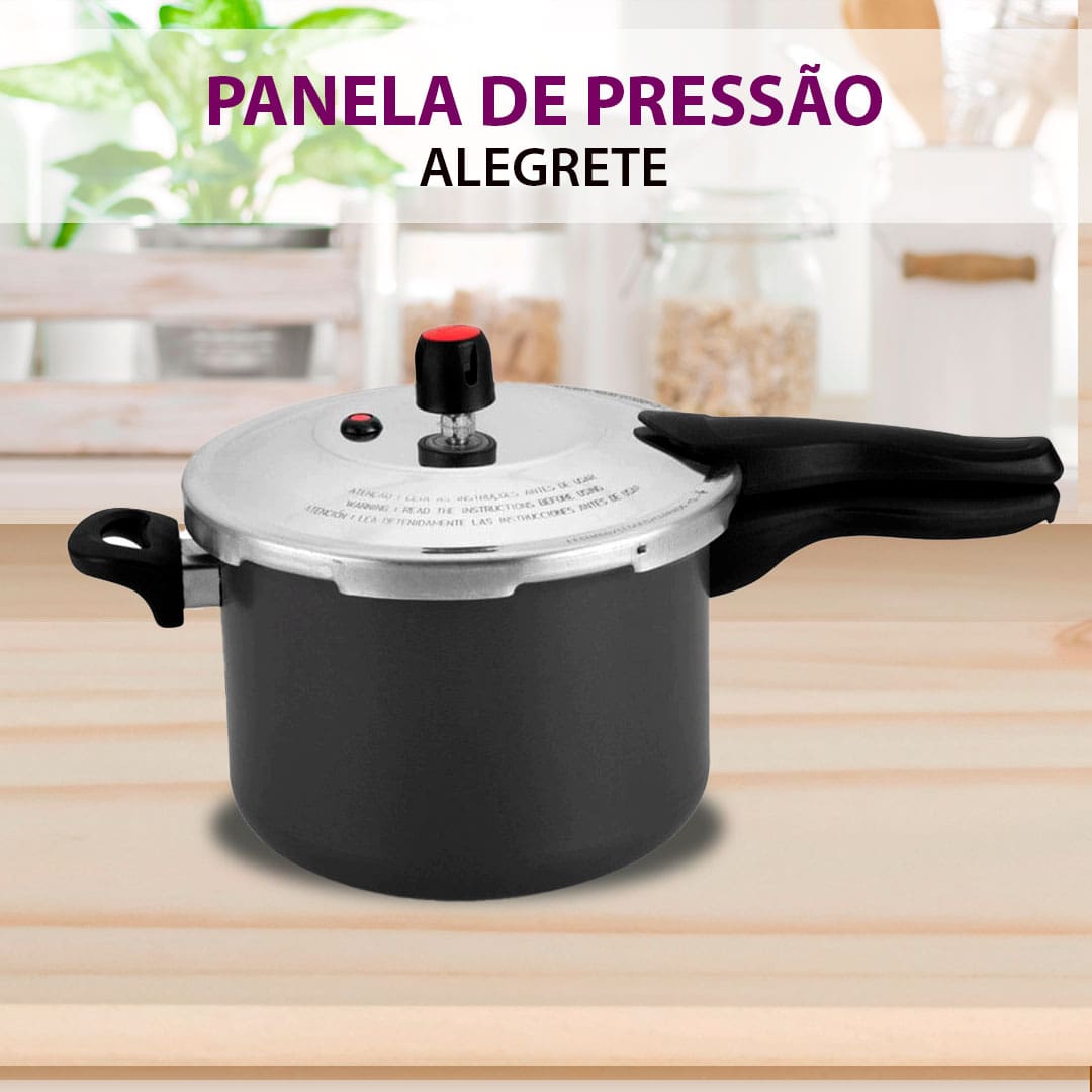 imagem frontal frente Panela de Pressão Alegrete preta prata bancada marrom madeira fundo cozinha utensílios domésticos potes vidro transparentes branco vaso planta verde