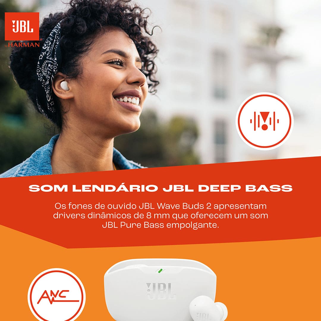 Som JBL Pure Bass para uma experiência imersiva Os fones de ouvido JBL Wave Buds 2 possuem drivers dinâmicos de 8 mm que oferecem o icônico som JBL Pure Bass, proporcionando graves profundos e uma experiência auditiva empolgante. Seja para ouvir músicas, podcasts ou assistir a vídeos, o som é claro, potente e envolvente, garantindo qualidade em qualquer momento do seu dia.