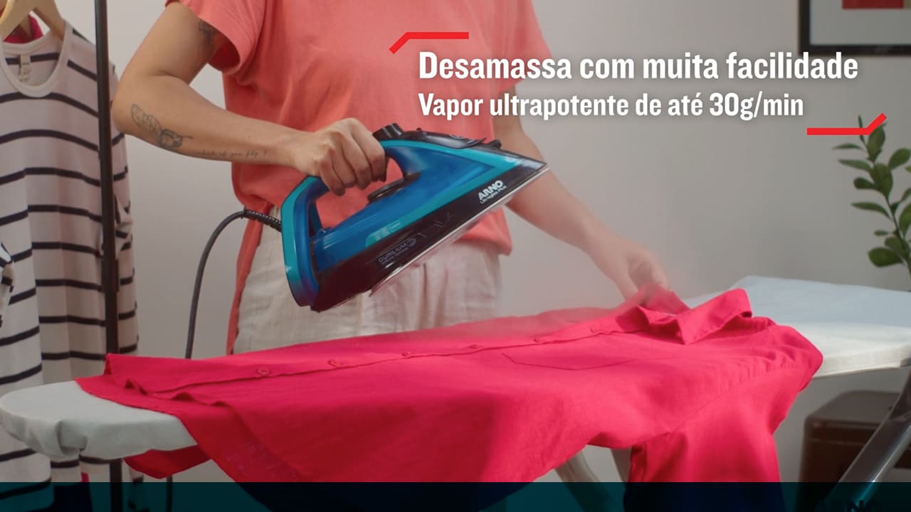 Que tal facilitar aquele momento de passar as roupas? Para deixá-las impecáveis, conte com o Ferro de Passar Arno Ultragliss Plus! Ele pode ser usado no modo a vapor ou a seco, facilitando ainda mais a tarefa. Além disso, o eletroportátil possui cabo de 2 metros de comprimento, que proporciona maior liberdade de movimento, e reservatório com capacidade para 270ml de água.