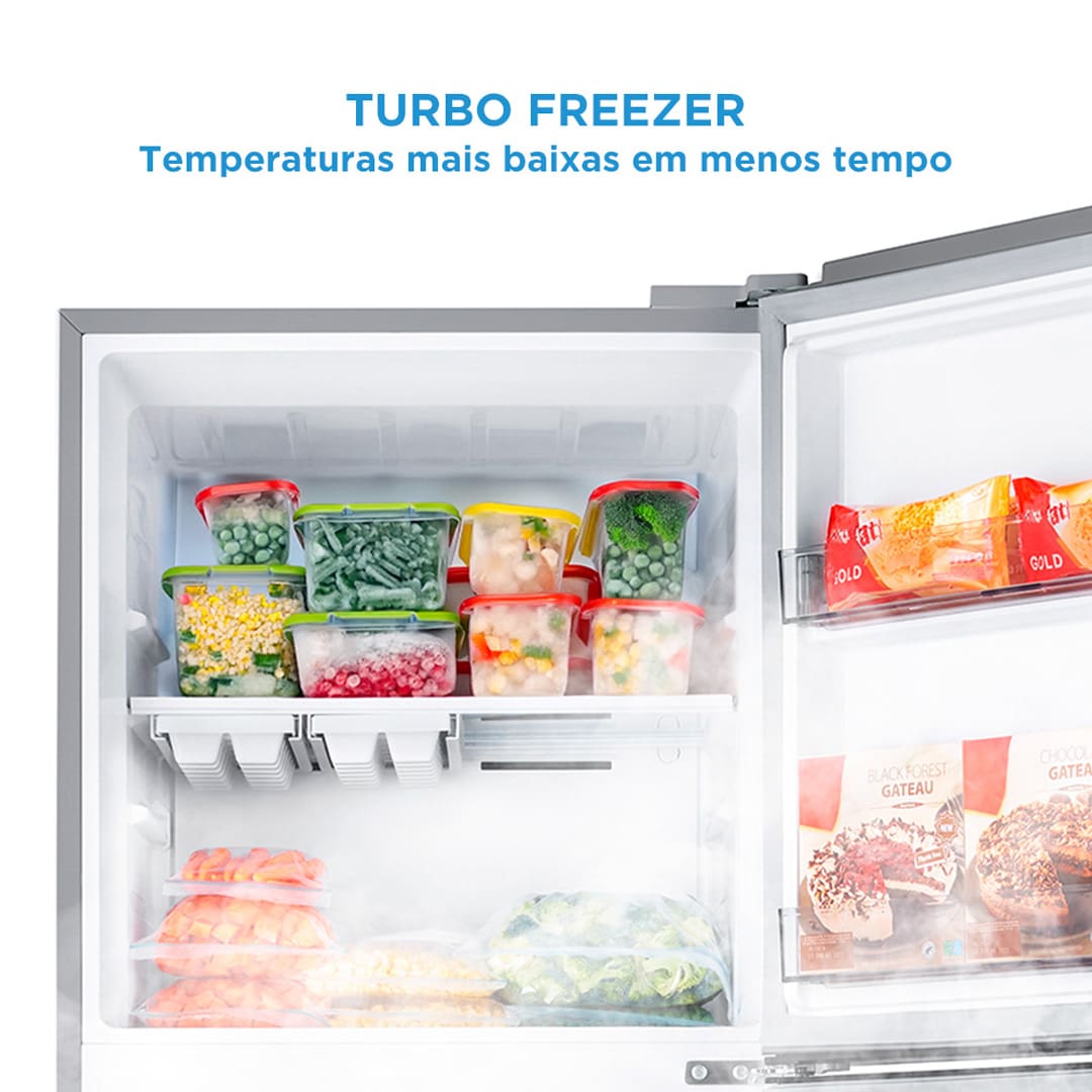 Ampla capacidade e modernidade. A Geladeira Frost Free Duplex 425 litros da Midea oferece uma solução completa para a sua cozinha. Com um freezer de 120 litros, o maior do segmento, ela garante espaço suficiente para armazenar todos os seus alimentos, unindo praticidade e design contemporâneo.