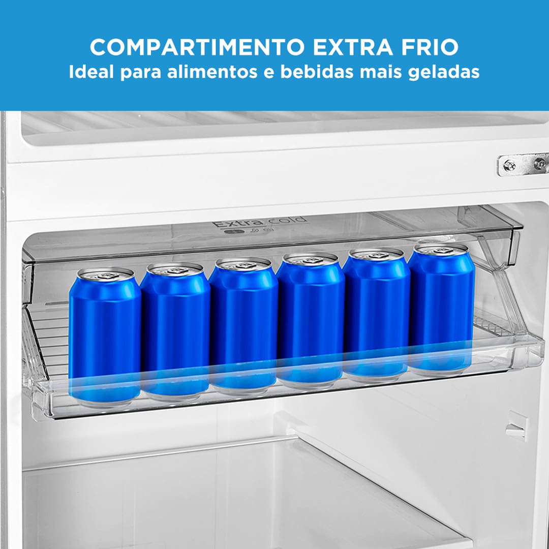 Ampla capacidade e modernidade. A Geladeira Frost Free Duplex 425 litros da Midea oferece uma solução completa para a sua cozinha. Com um freezer de 120 litros, o maior do segmento, ela garante espaço suficiente para armazenar todos os seus alimentos, unindo praticidade e design contemporâneo.